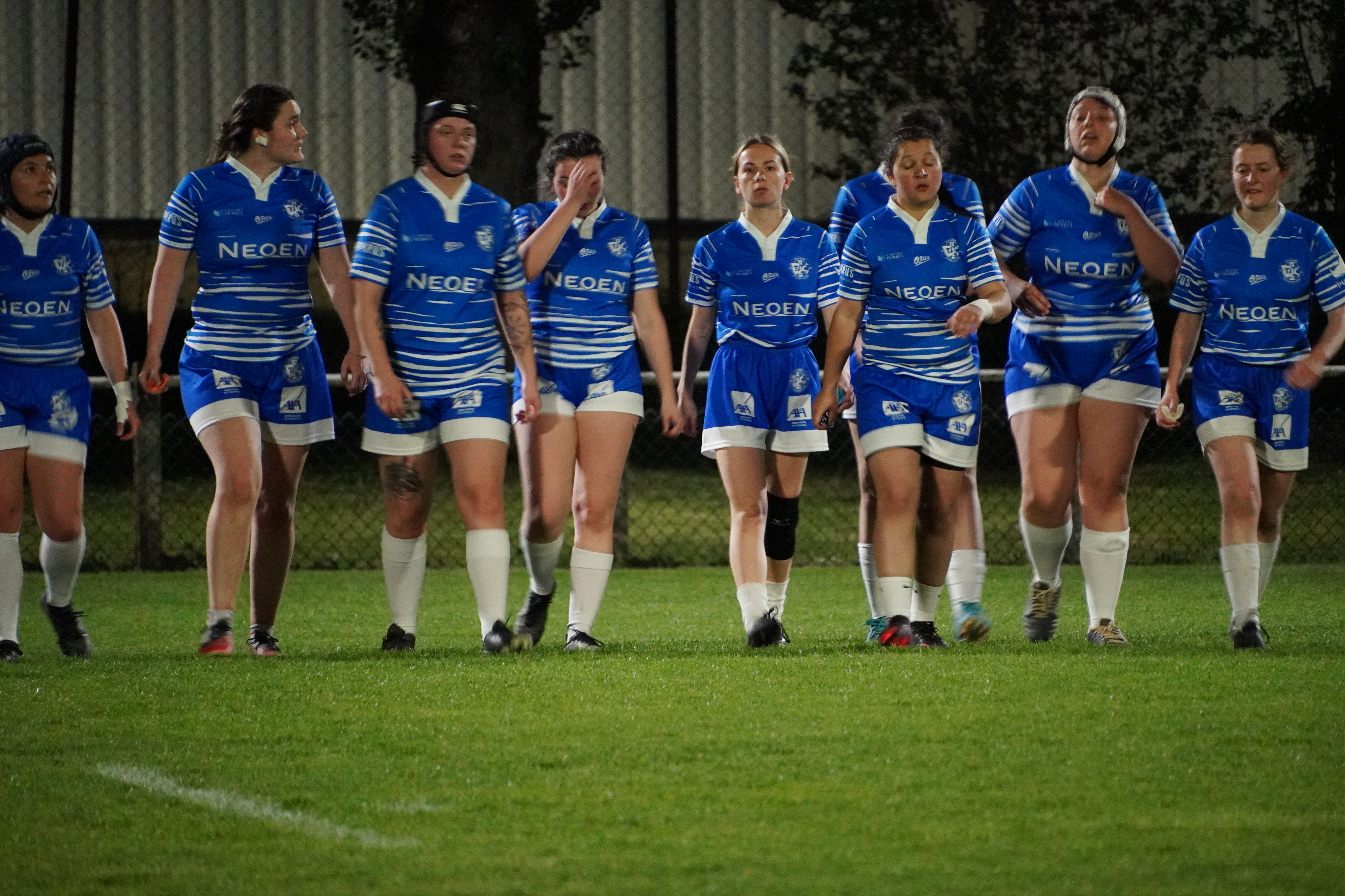 Équipe féminine de rugby loisir prête à en découdre
